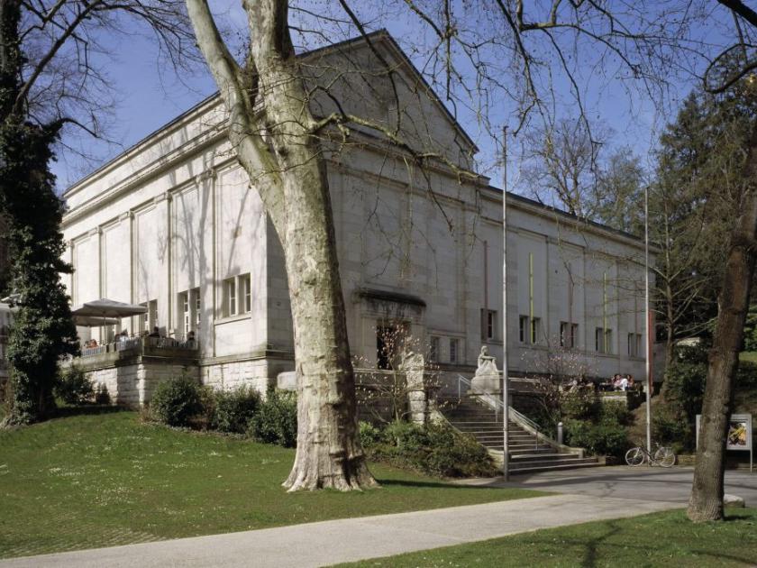 Schrägansicht der Staatlichen Kunsthalle Baden-Baden