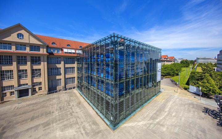 Gebäudeansicht des ZKM | Zentrum für Kunst und Medien Karlsruhe