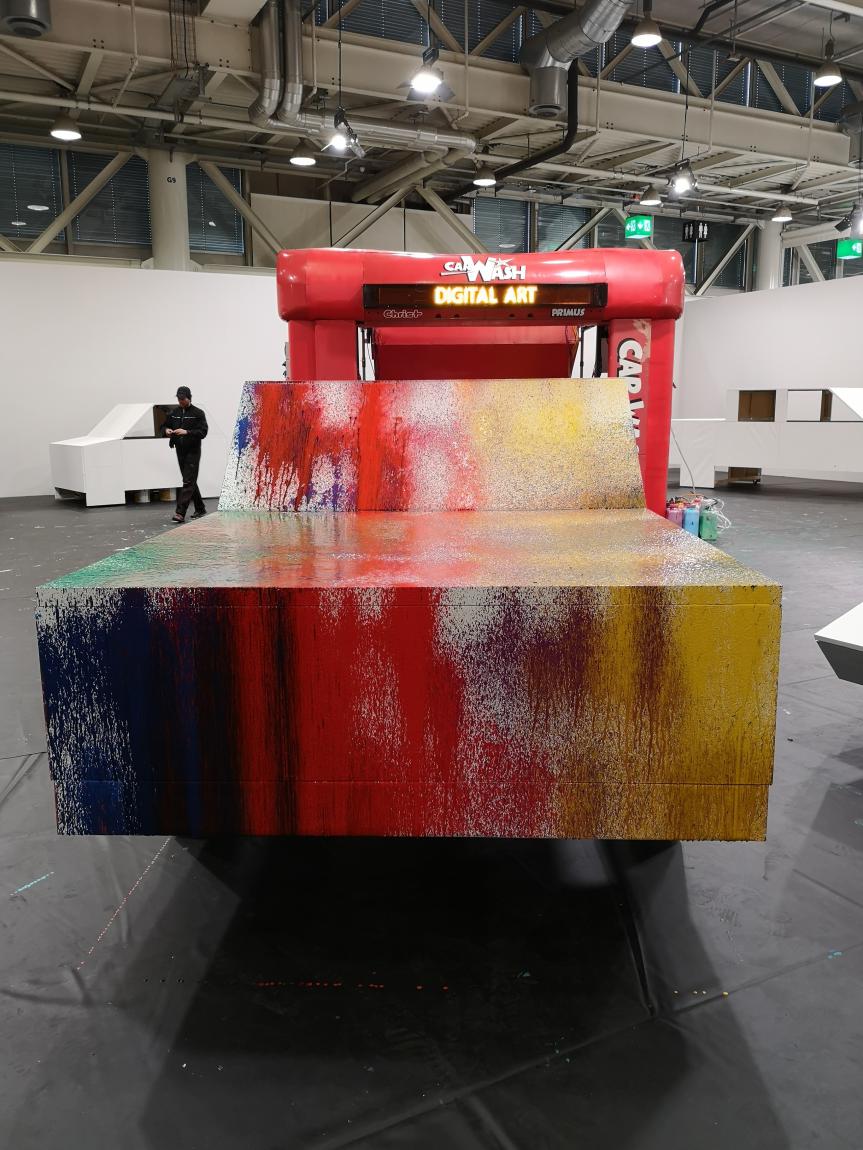 Daniel Knorr "Laundry", 2019, Art Basel Unlimited, Meyer Riegger und Galerie nächst St. Stephan Rosemarie Schwarzwälder