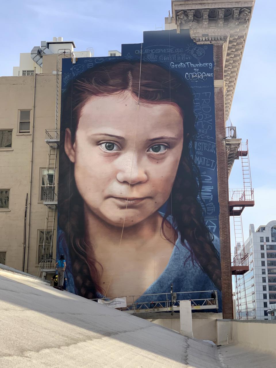 Wandbild der Klimaaktivistin Greta Thunberg von Andres Petreselli in San Francisco