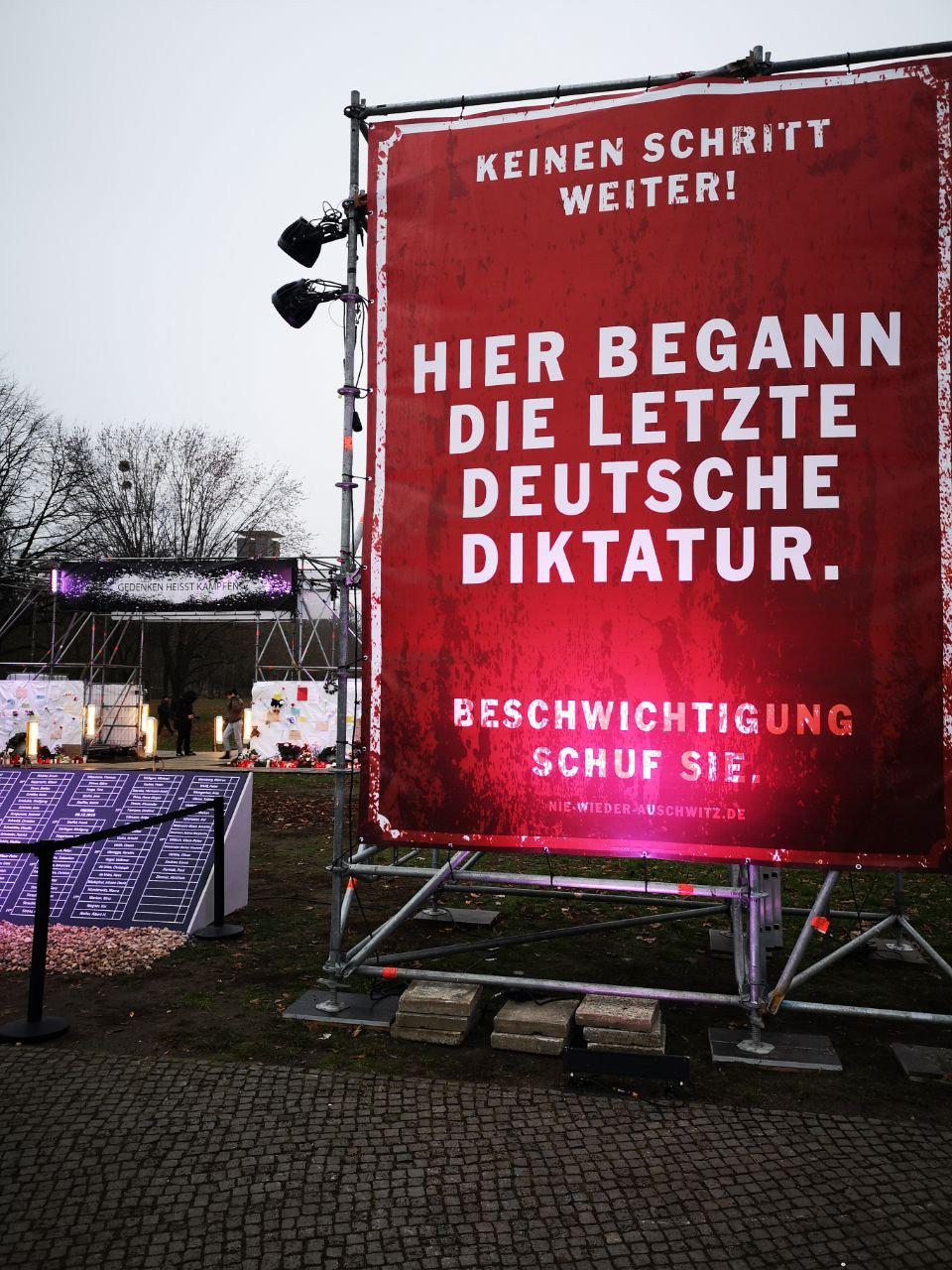 Installation des Zentrums für Politische Schönheit im Berliner Regierungsviertel