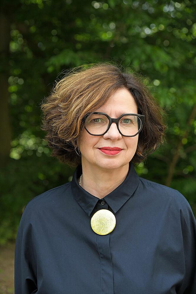 Bettina Erzgräber, Professorin für Zeichnen und bildnerisches Gestalten, wird neue Rektorin der Burg Giebichenstein Halle