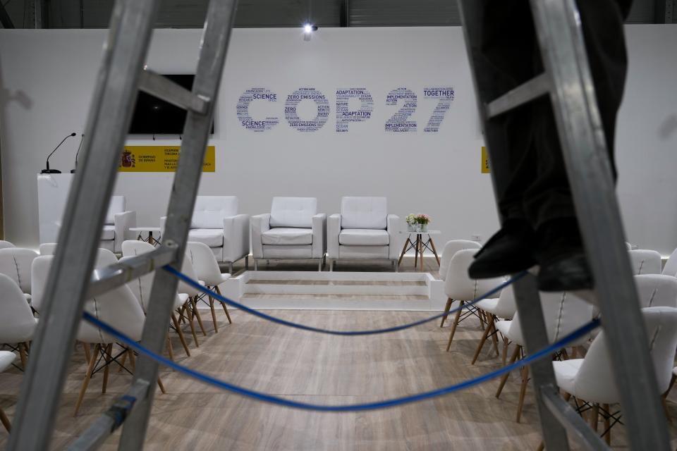 Vorbereitungen im Kongresszentrum, in dem der UN-Klimagipfel COP27 stattfinden wird. Die Klimakonferenz COP27 findet vom 6. November bis 18. November 2022 in Scharm El-Scheich, Ägypten statt.