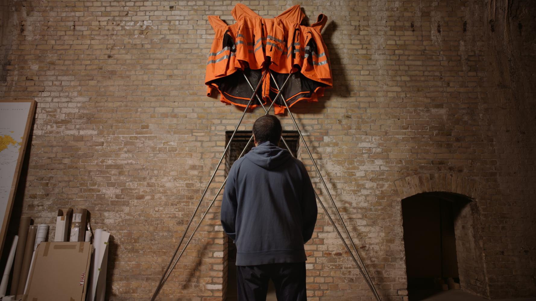 Ai Weiwei und Hornbach "Safety Jackets Zipped the Other Way", 2020