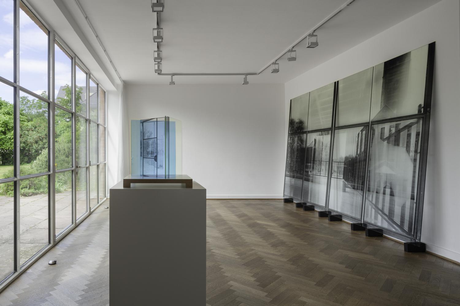 Veronica Kellndorfer, Installationsansicht Mies Van Der Rohe Haus, 2020