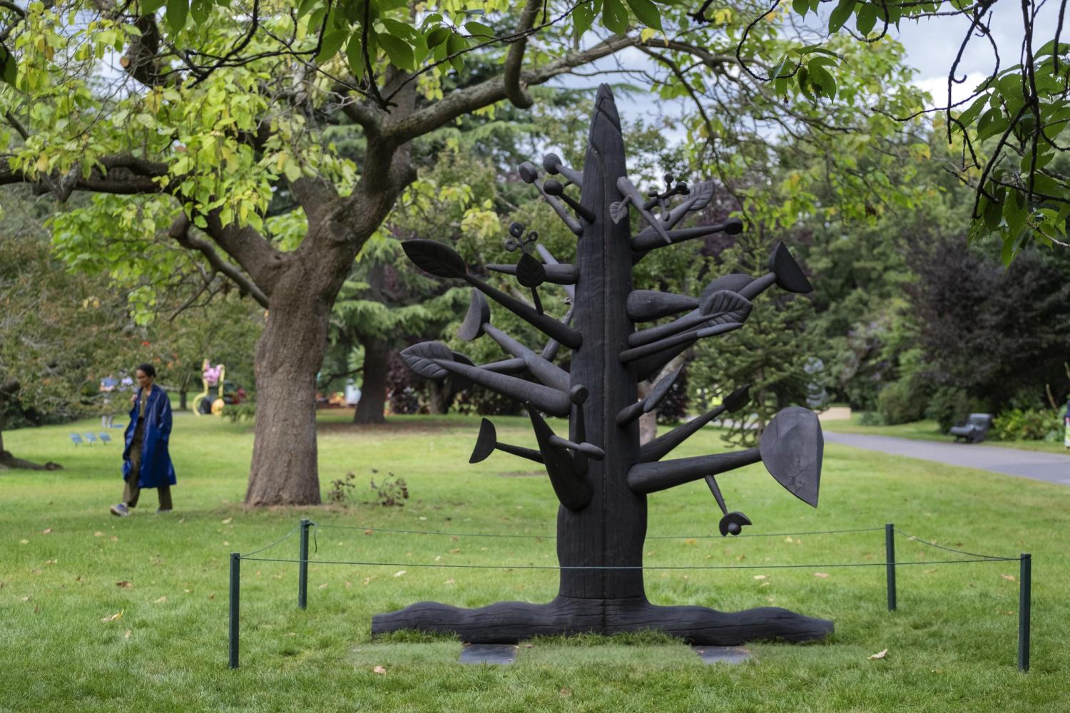 Ibrahim El-Salahi, Meditation Tree 2018, presented by Vigo Gallery. Frieze Sculpture 2021