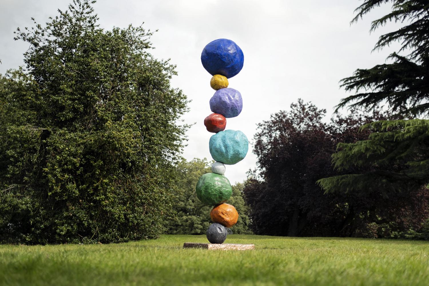 Annie Morris, Stack 9, Ultramarine Blue, 2021, presented by Timothy Taylor, Frieze Sculpture 2021