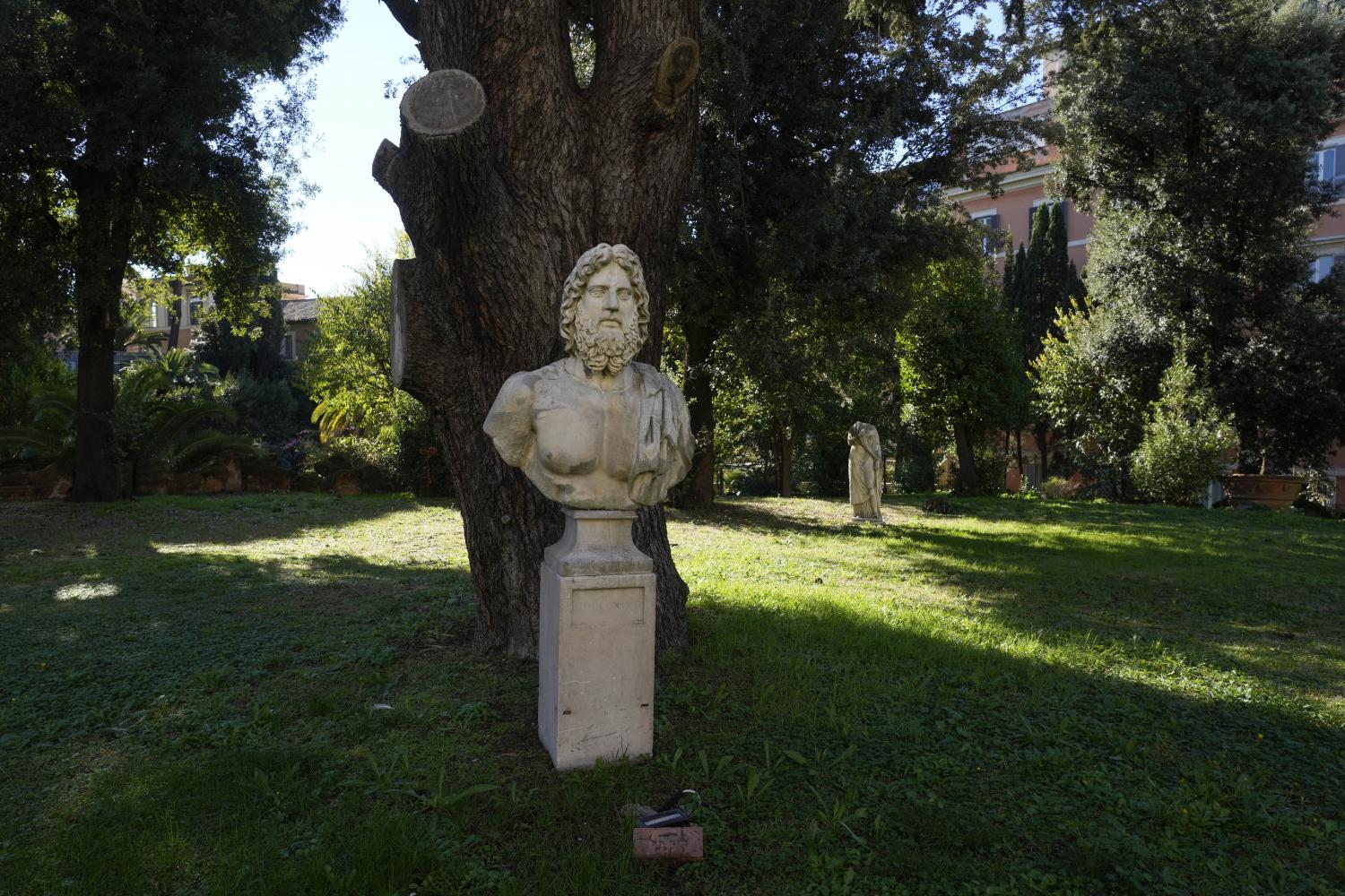 Steinskulptur im Garten der Villa Ludovisi