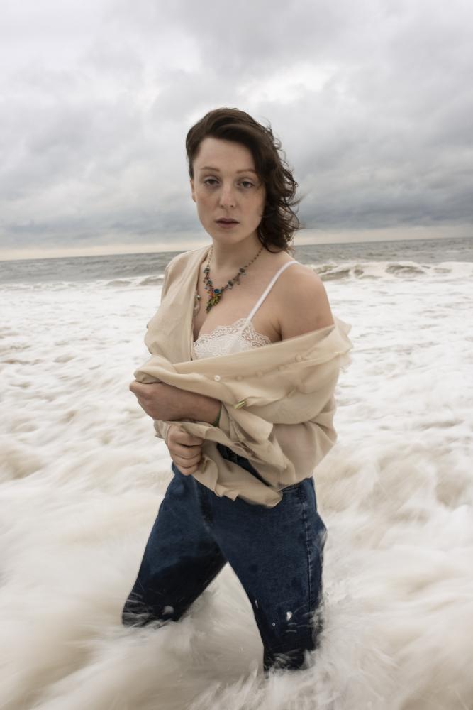 Elle Pérez "Mae at Riis Beach", 2020/2021, erschienen in Monopol 05/2021