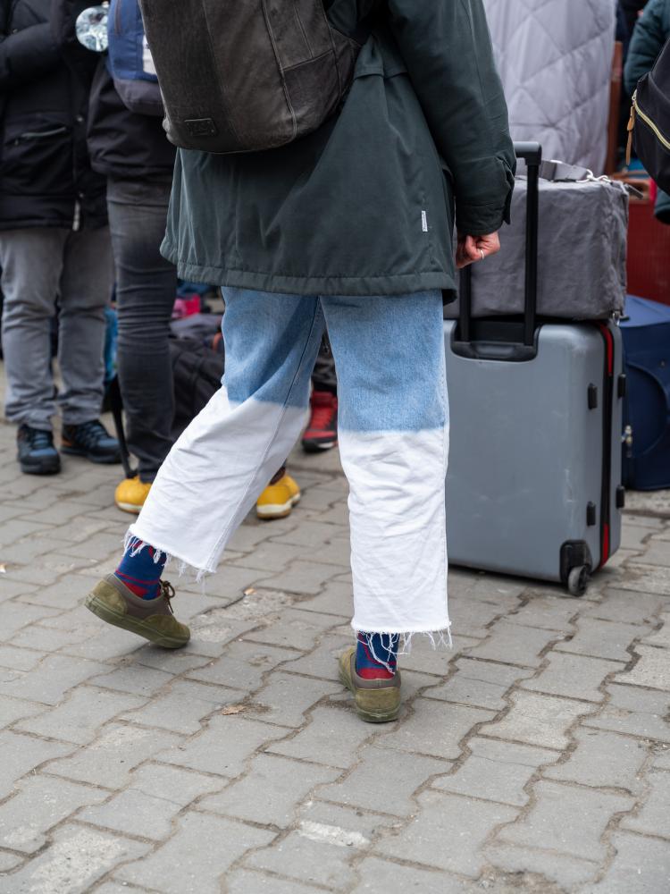 Michael Danner, Ukrainische Geflüchtete warten am Bahnhof Przemyśl in Polen, 4. März 2022