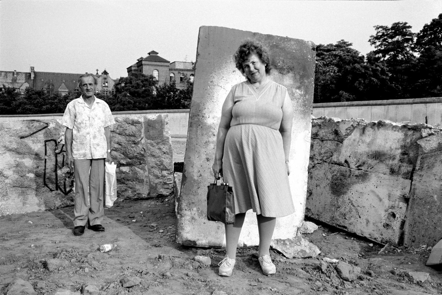 Bettina Flitner "Reportage aus dem Niemandsland, Grenzstreifen der Berliner Mauer", 1990