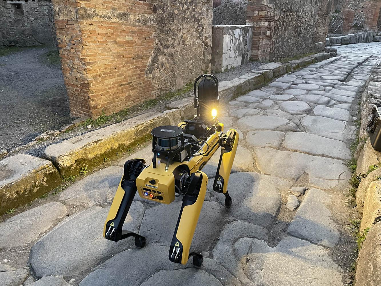 In Pompeji auf Streife: Der Roboterhund Spot
