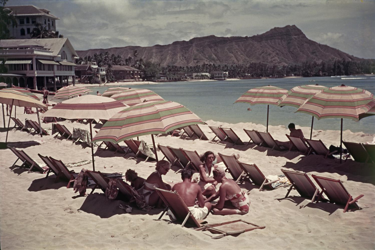 Franz Grasser "Reisefotos USA, Hawaii, Honolulu, Strand von Waikiki Honolulu", 1938