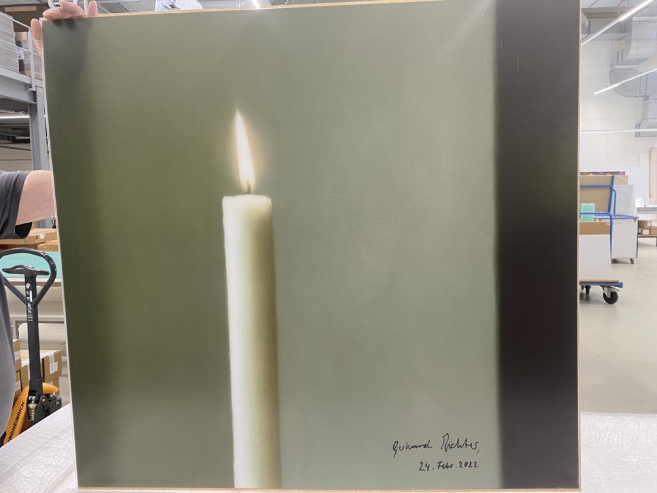 Versteigert werden unter anderem handsignierte Drucke von Gerhard Richters "Die Kerze"