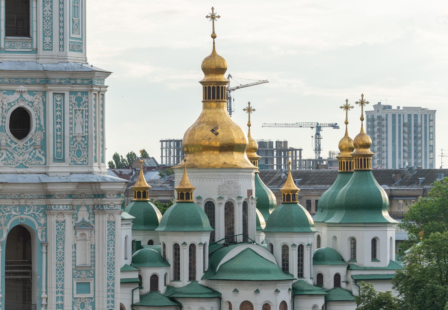 Die Kuppeln auf der Sophienkathedrale in Kiew, 2018. Das Bauwerk gehört seit 1990 zum Weltkulturerbe der Unesco