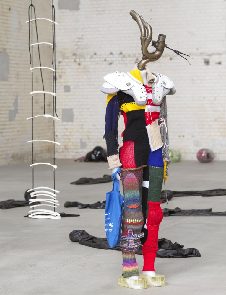 Alexandra Bircken "Fair Game", 2021, Installationsansicht Kindl – Zentrum für zeitgenössische Kunst, Berlin