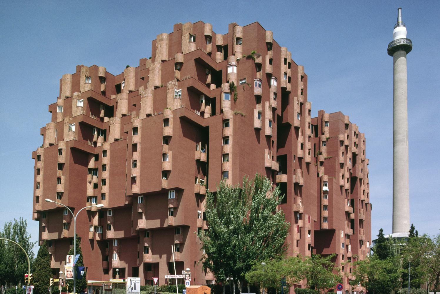 Ricardo Bofill, Apartmentblock bei Barcelona
